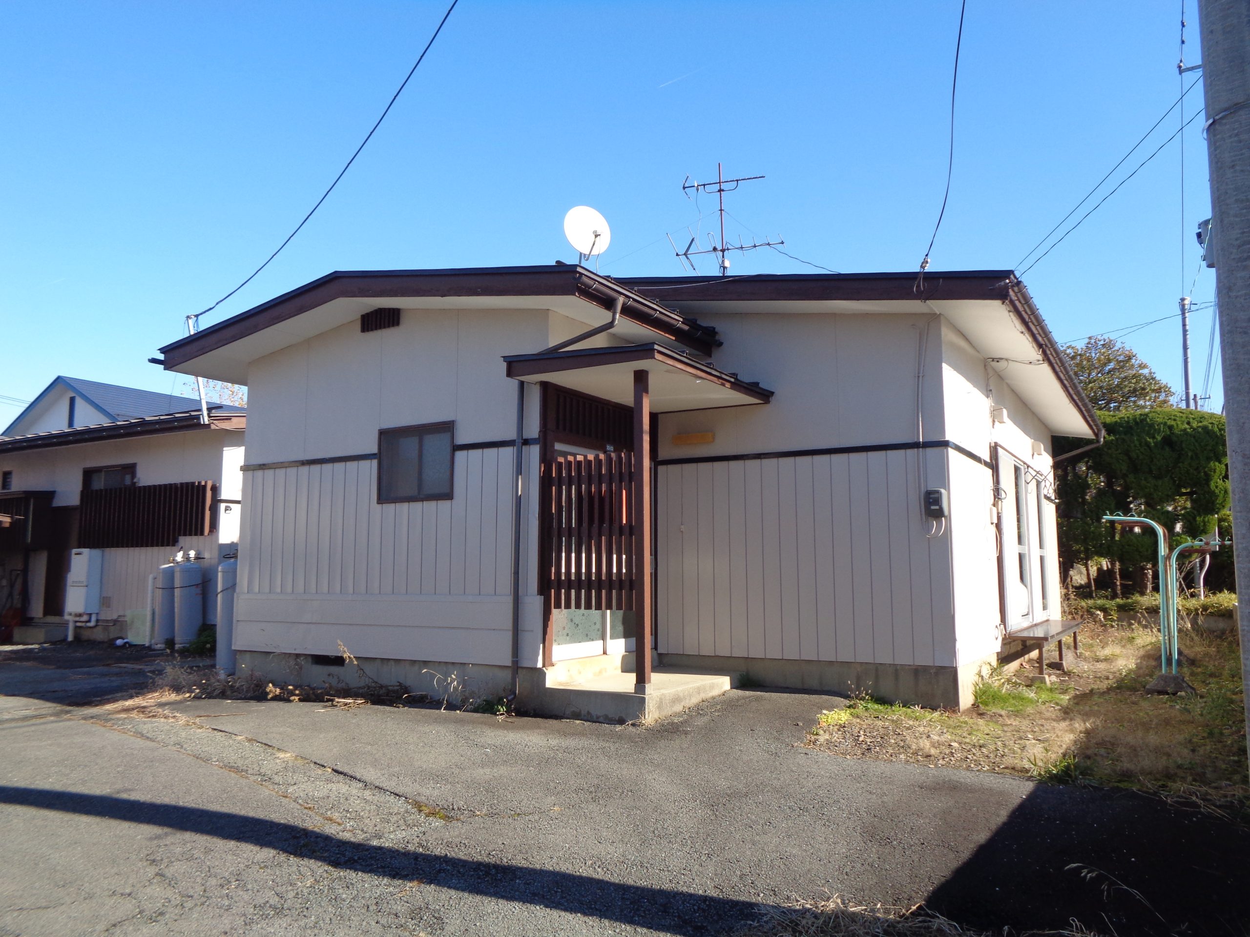 鳥居ヶ丘貸家   南東角